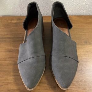 Universal Thread WOMENS WENDA OPEN SIDE CUT OUT ANKLE BOOT  Sz 5.5 Grey Suede